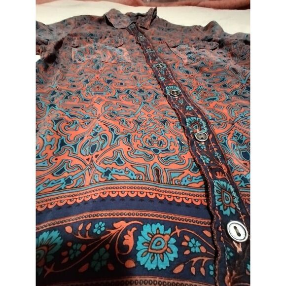 LUCKY BRAND SILK BLOUSE SIZE XS FINE QUALITY VIBRANT RED BLUE PAISLE - Picture 4 of 6